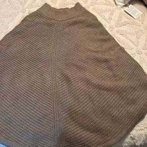 Beautiful poncho size large from New York and Company